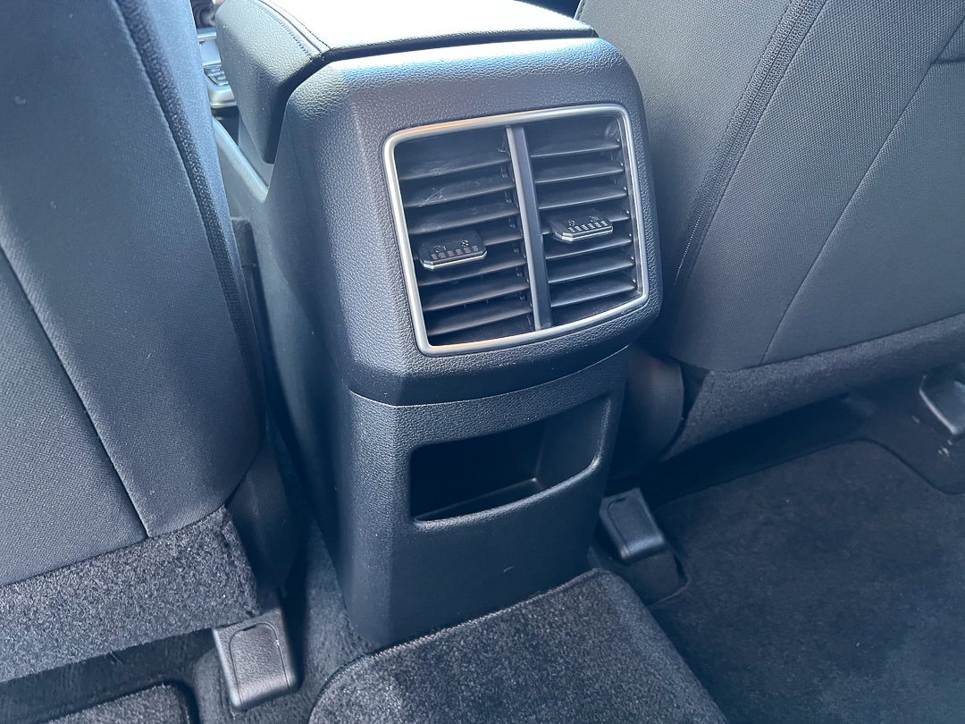 Used 2025 Kia Sportage LX FWD image 24