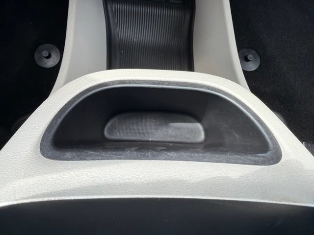 Used 2023 Chrysler Pacifica Touring-L FWD image 43