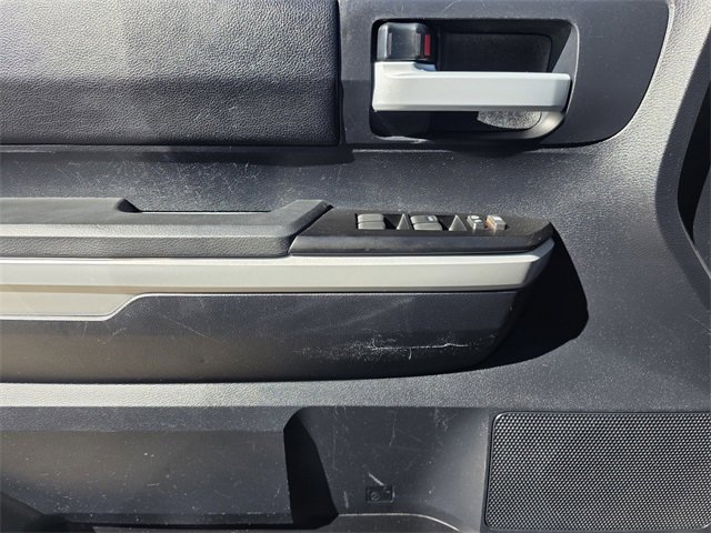 Used 2018 Toyota Tundra SR5 w/ SR5 Upgrade Package image 19