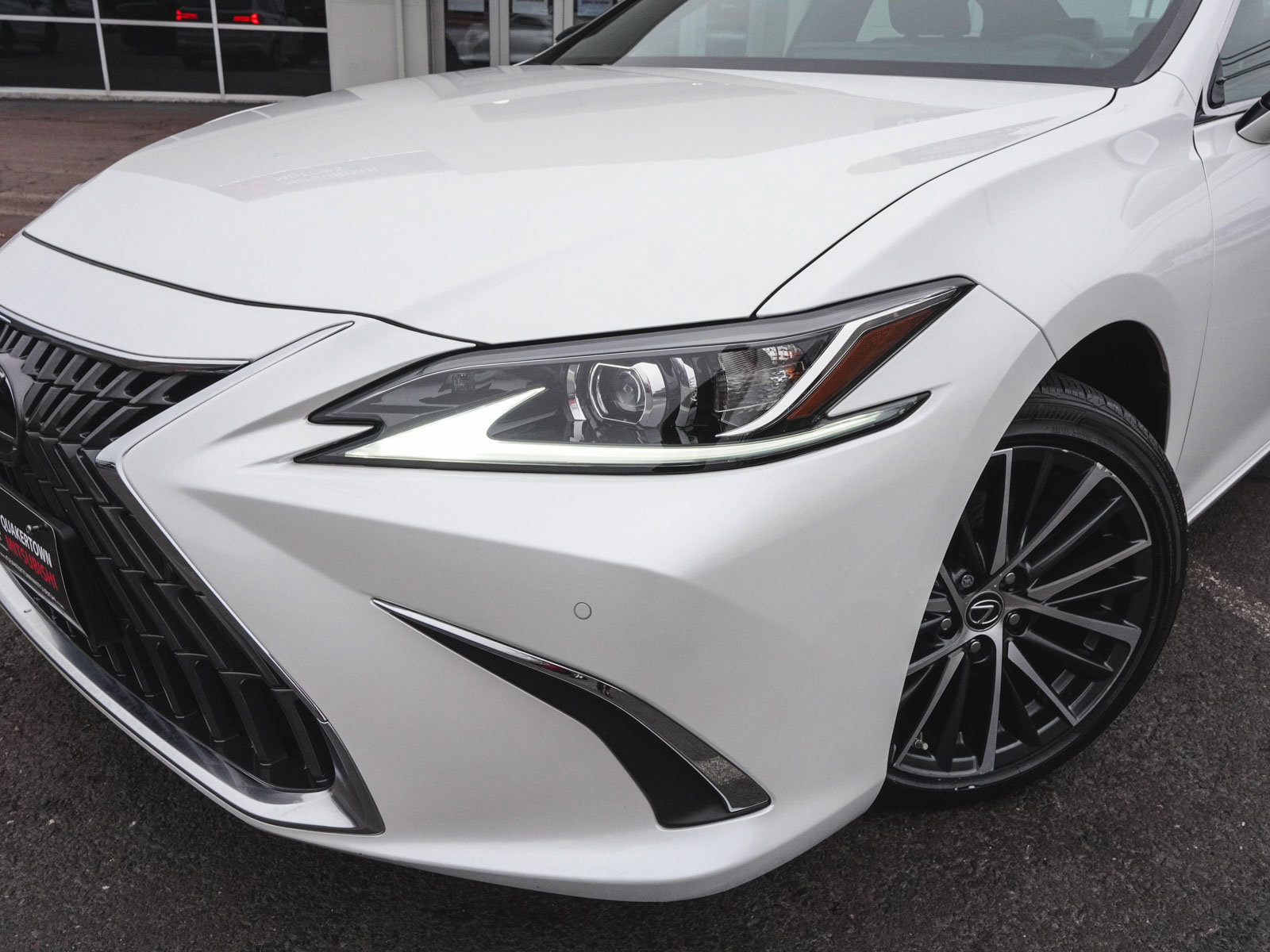 Used 2023 Lexus ES 250 w/ Premium Package image 37