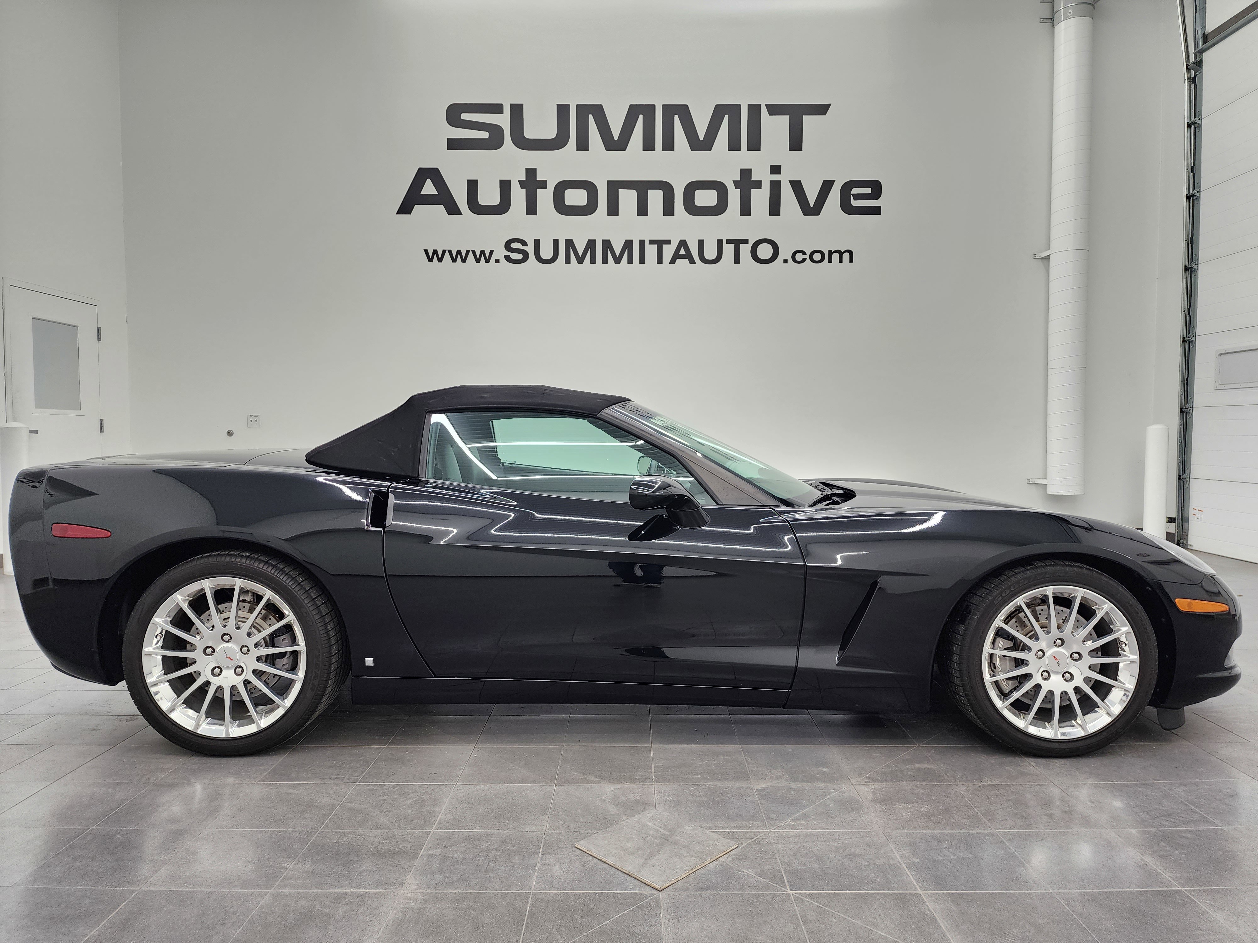 Used 2007 Chevrolet Corvette Convertible w/ Preferred Equipment Group image 48