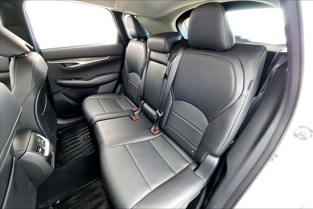 Certified 2025 INFINITI QX50 Pure image 33