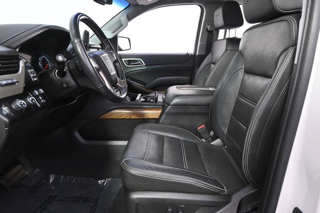 Used 2019 GMC Yukon XL Denali w/ Denali Ultimate Package AWD/4WD image 13
