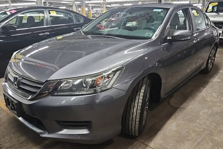 Used 2013 Honda Accord LX image 1