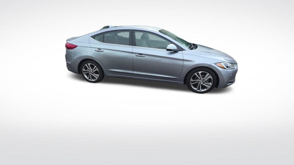 Used 2017 Hyundai Elantra Limited FWD image 12