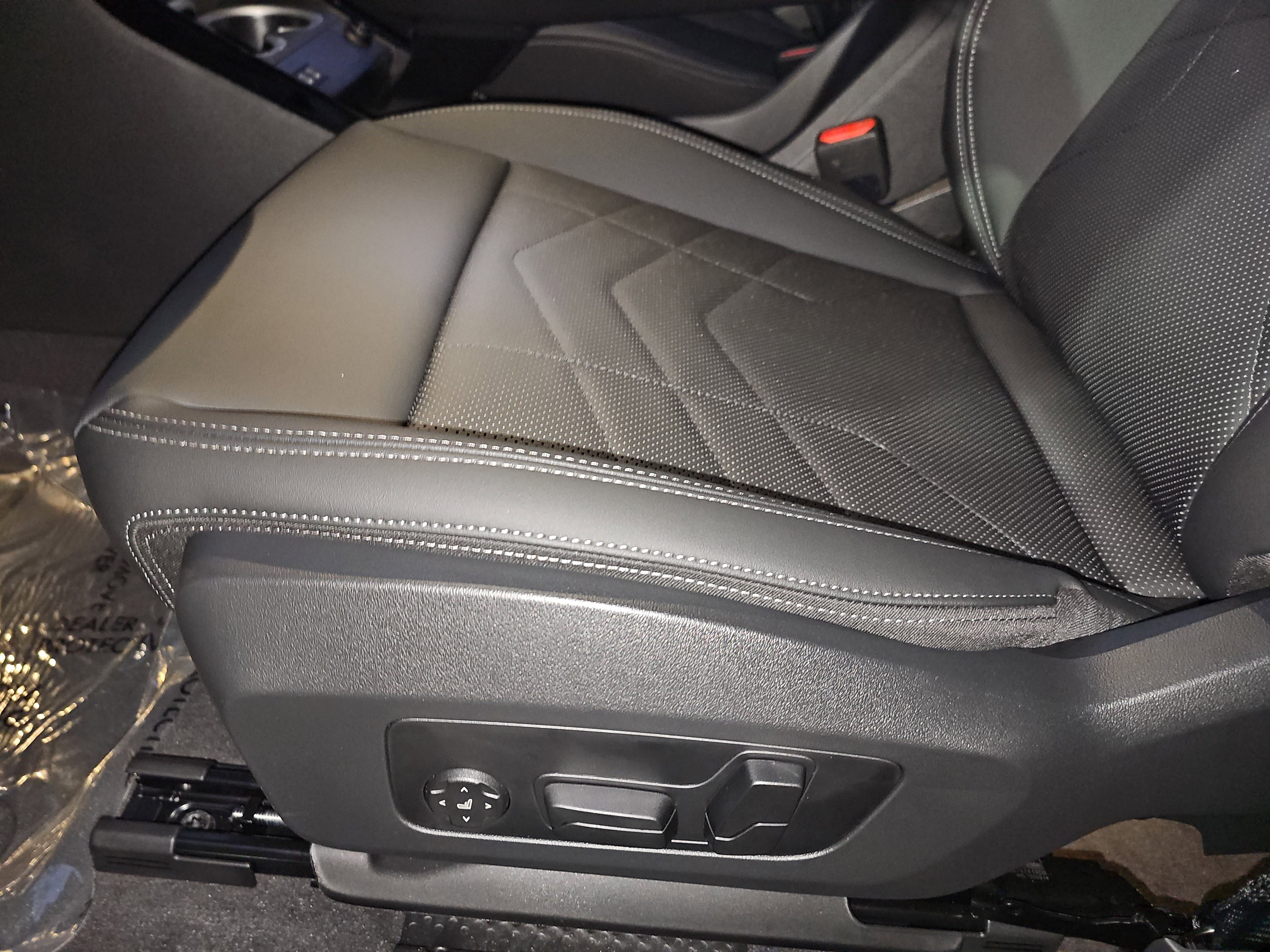 New 2026 BMW X2 xDrive28i w/ Technology Package image 30