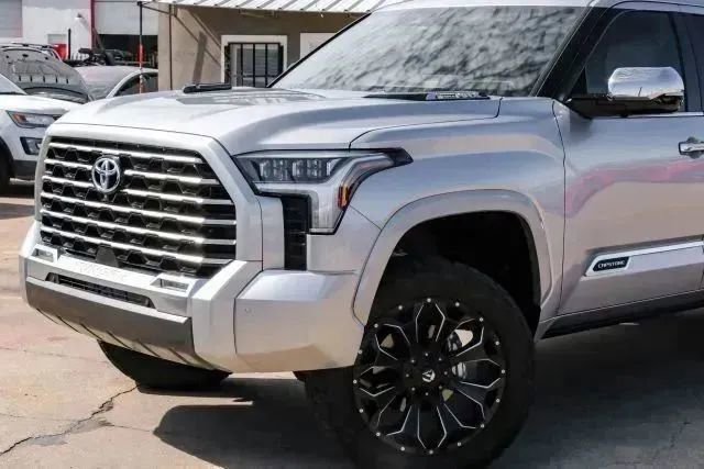 Used 2024 Toyota Tundra Capstone AWD/4WD image 6