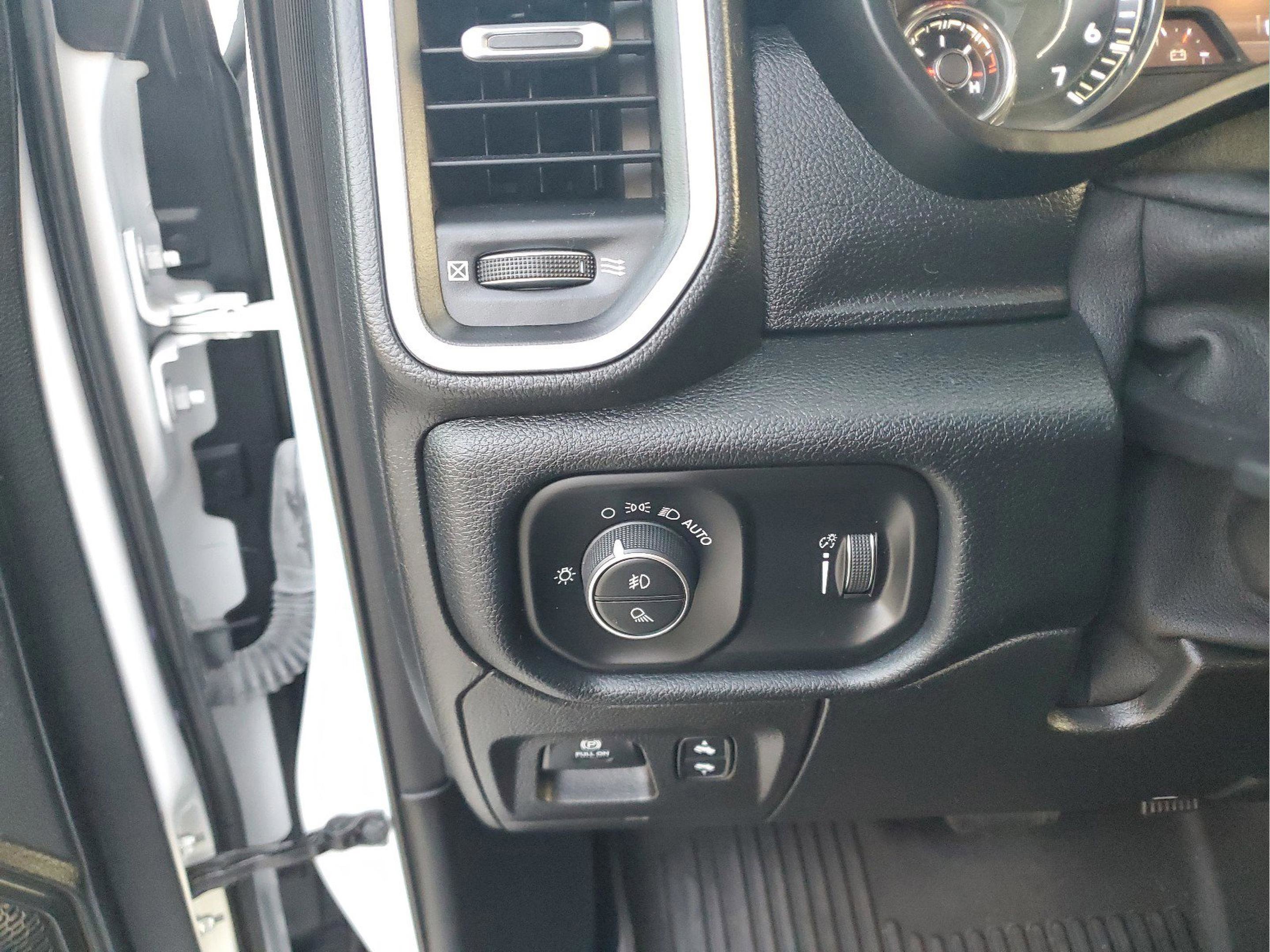 Certified 2021 RAM 1500 Big Horn image 25