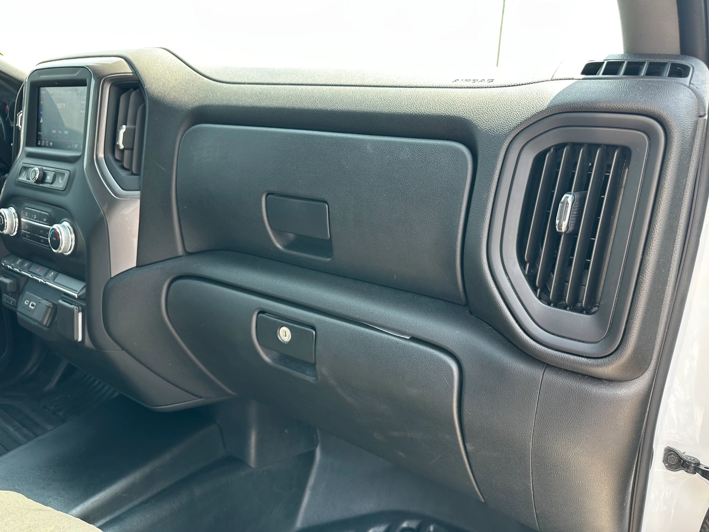 Used 2024 GMC Sierra 3500 Pro w/ Convenience Package image 40