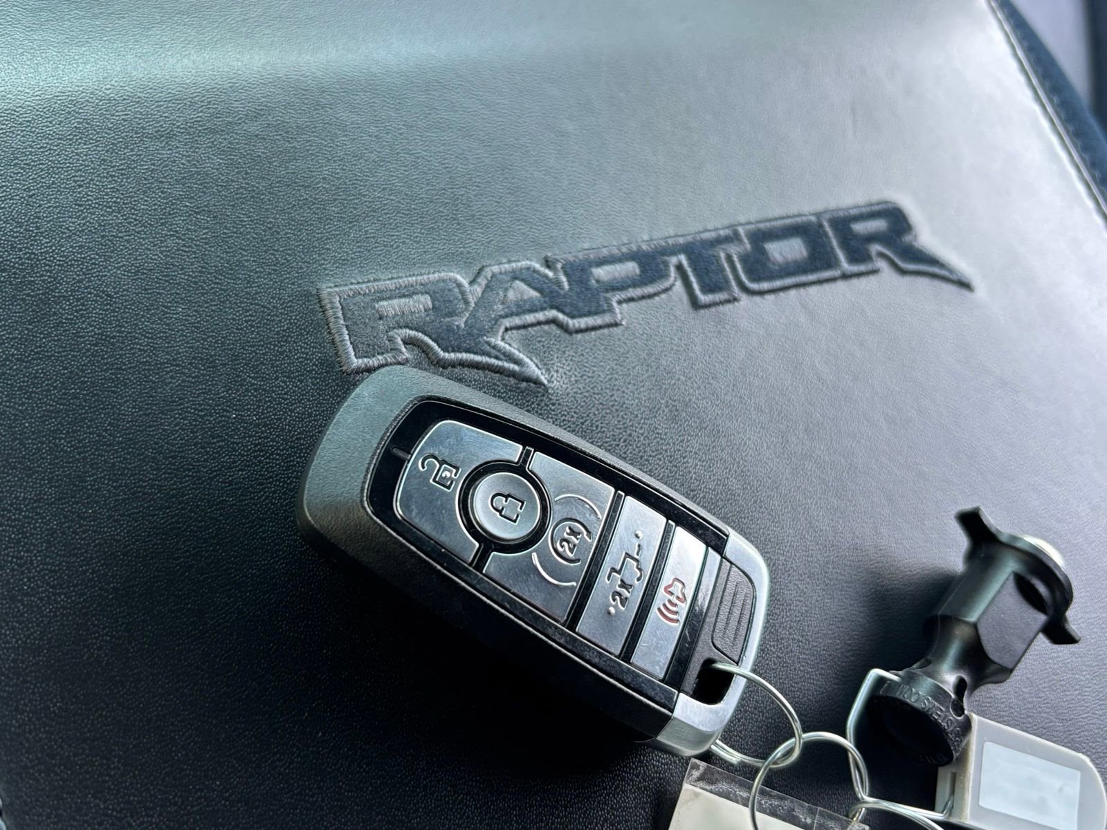 Used 2022 Ford F150 Raptor w/ Equipment Group 801A High AWD/4WD image 26