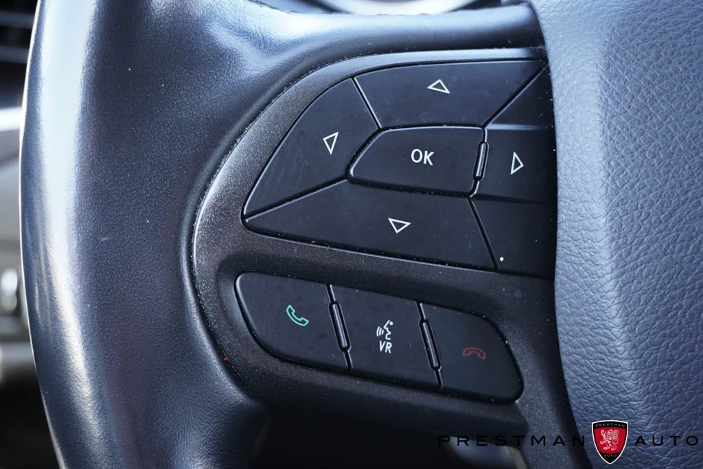 Used 2019 Jeep Cherokee Trailhawk w/ Cold Weather Group image 27