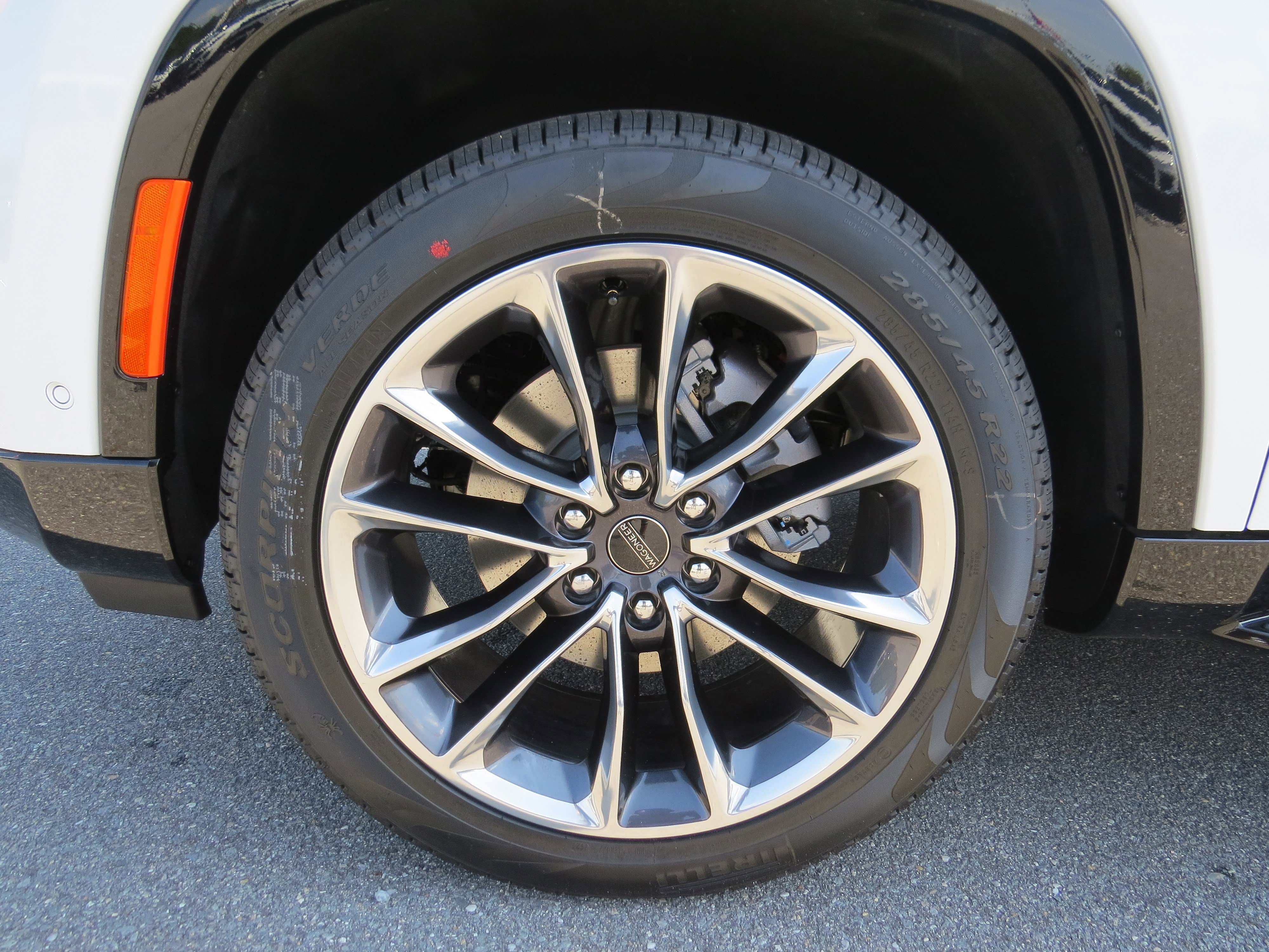 New 2025 Jeep Wagoneer L Series II w/ Convenience Group I image 13