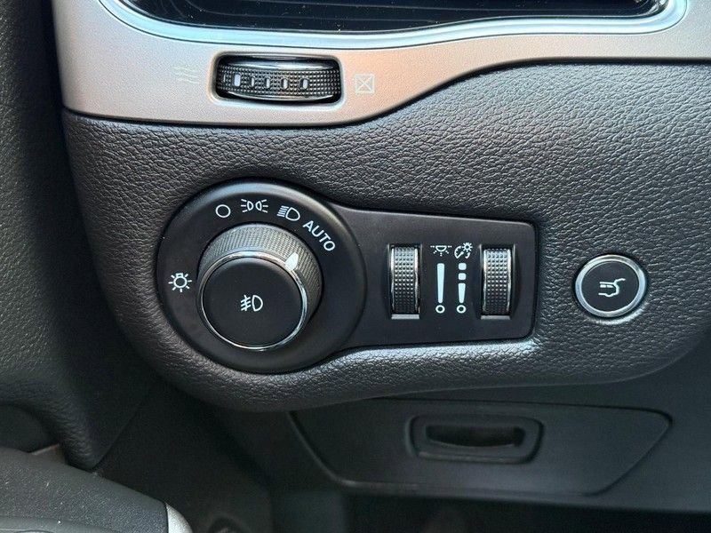 Used 2021 Jeep Cherokee High Altitude image 29