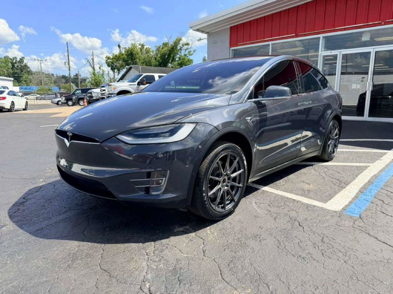 Used 2019 Tesla Model X 100D AWD/4WD image 3