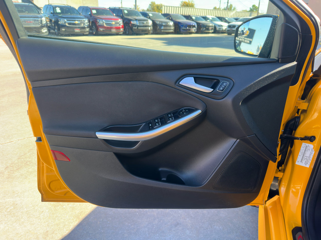 Used 2016 Ford Focus ST w/ Equipment Group 401A image 29