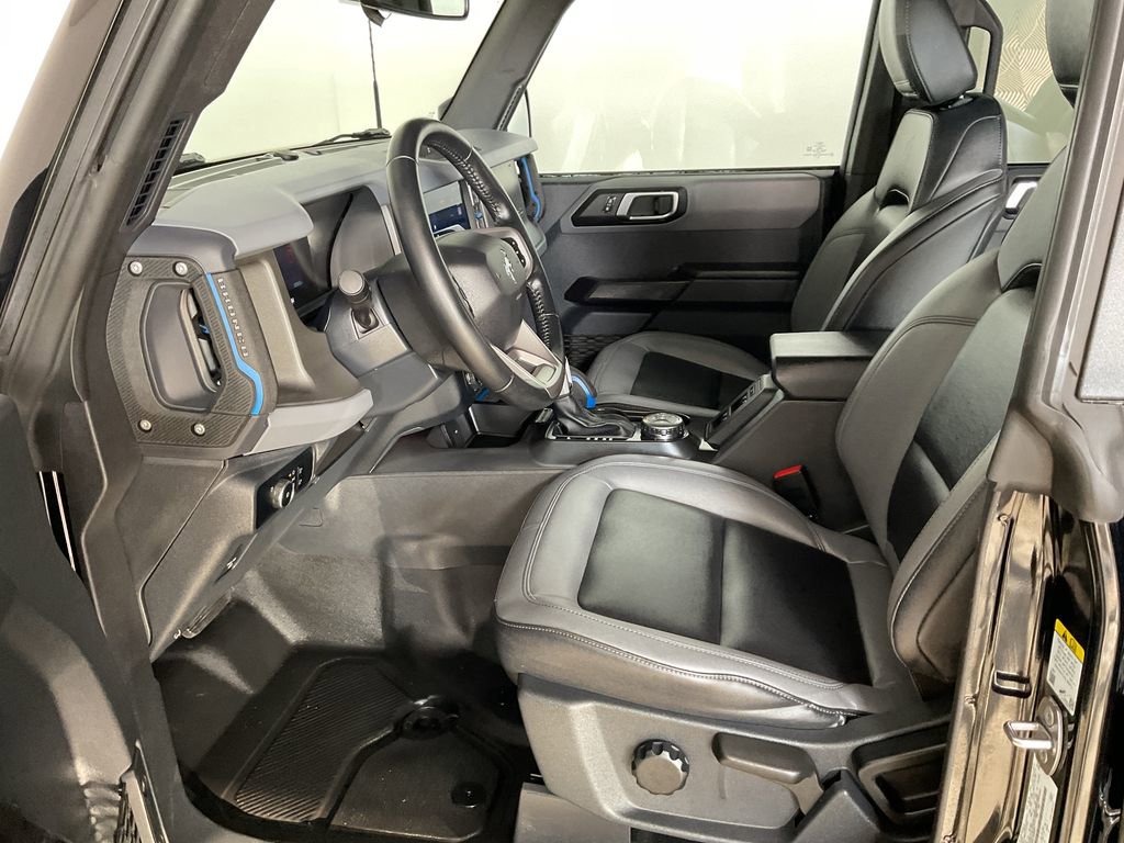 Used 2024 Ford Bronco Black Diamond image 17
