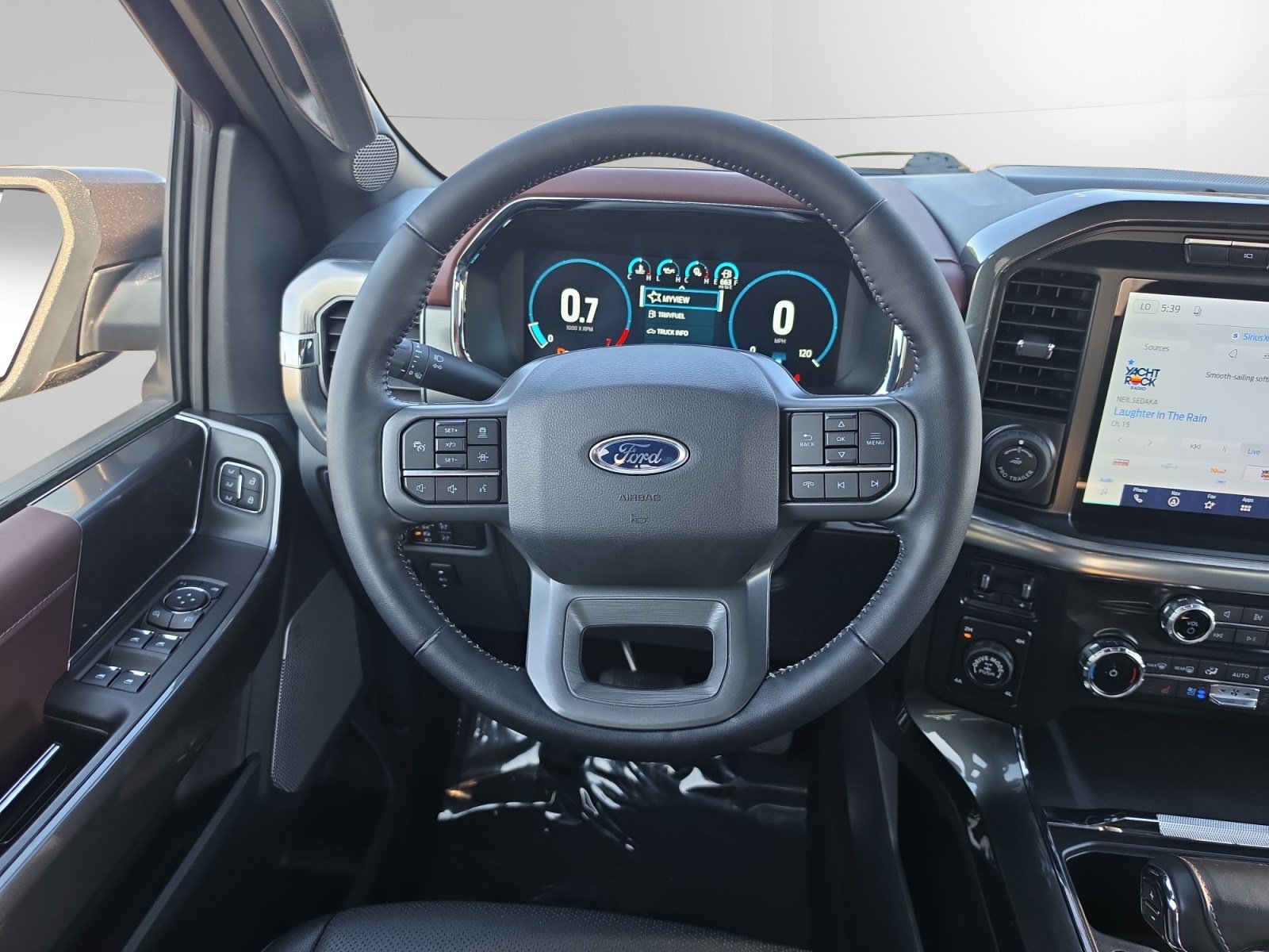 Used 2022 Ford F150 Lariat w/ Max Trailer Tow Package AWD/4WD image 12