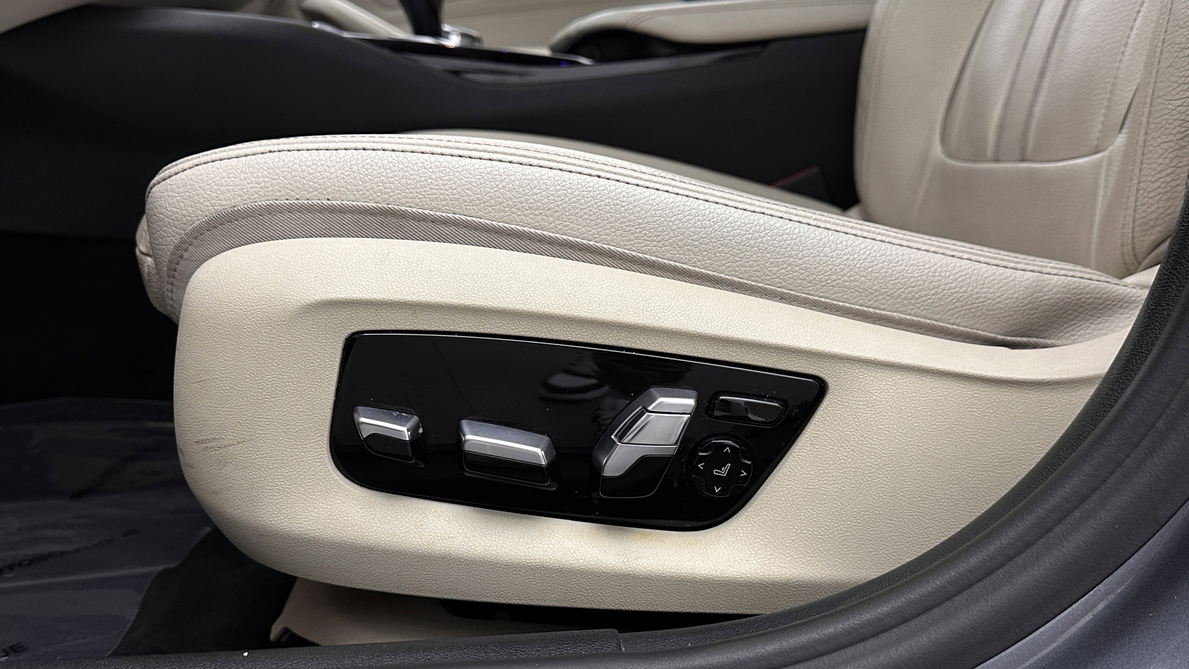 Used 2017 BMW 540i image 14