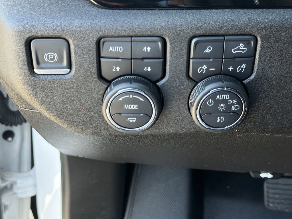 Used 2023 Chevrolet Silverado 1500 High Country image 15