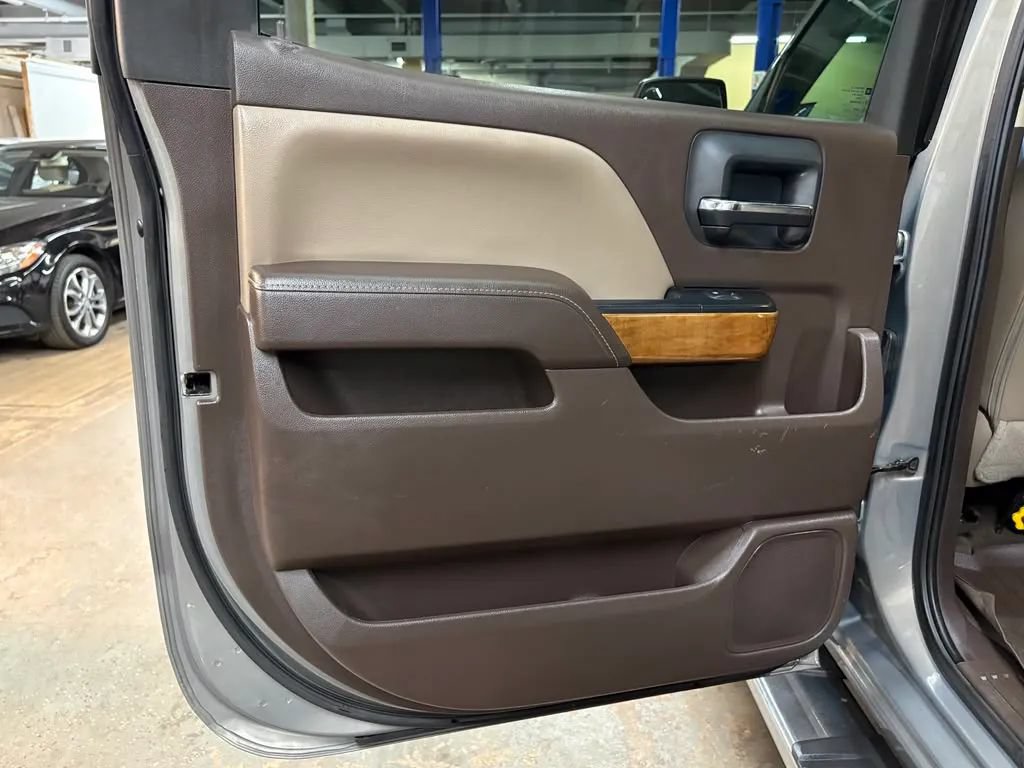 Used 2017 Chevrolet Silverado 1500 LTZ w/ Texas Edition AWD/4WD image 25