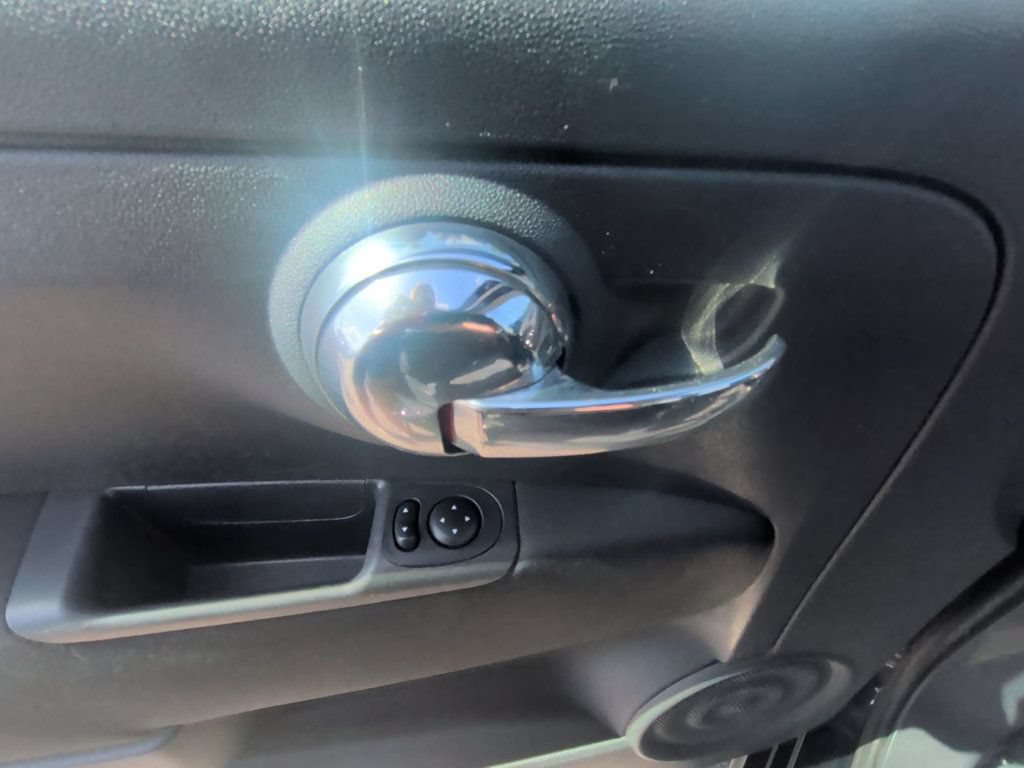 Used 2015 FIAT 500 Pop FWD image 12