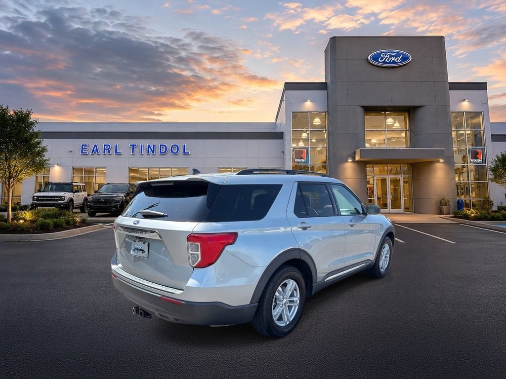 Certified 2021 Ford Explorer XLT RWD image 7