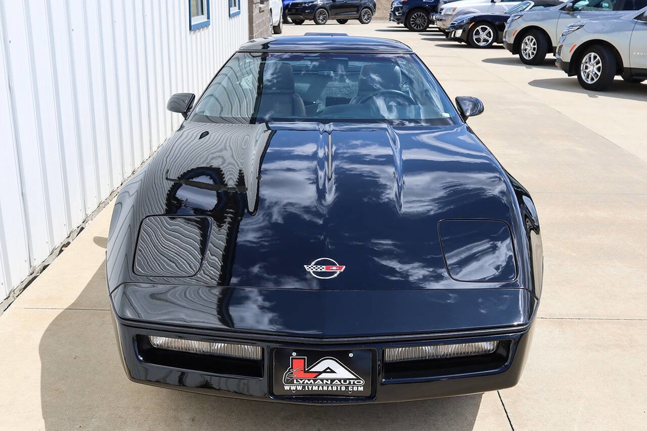 Used 1990 Chevrolet Corvette Coupe RWD image 8