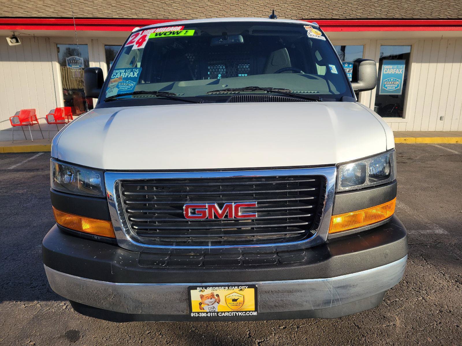 Used 2024 GMC Savana 2500 w/ Driver Convenience Package RWD image 2