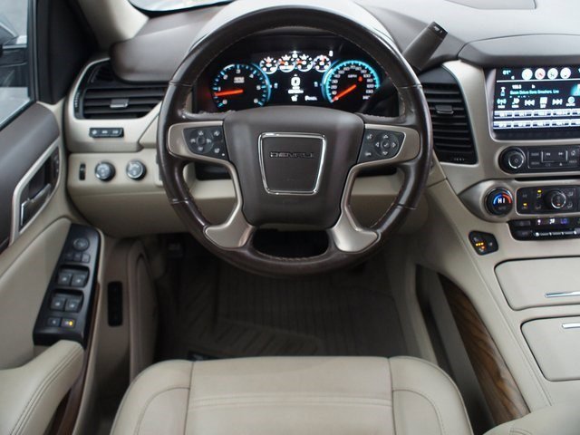 Used 2020 GMC Yukon Denali image 5