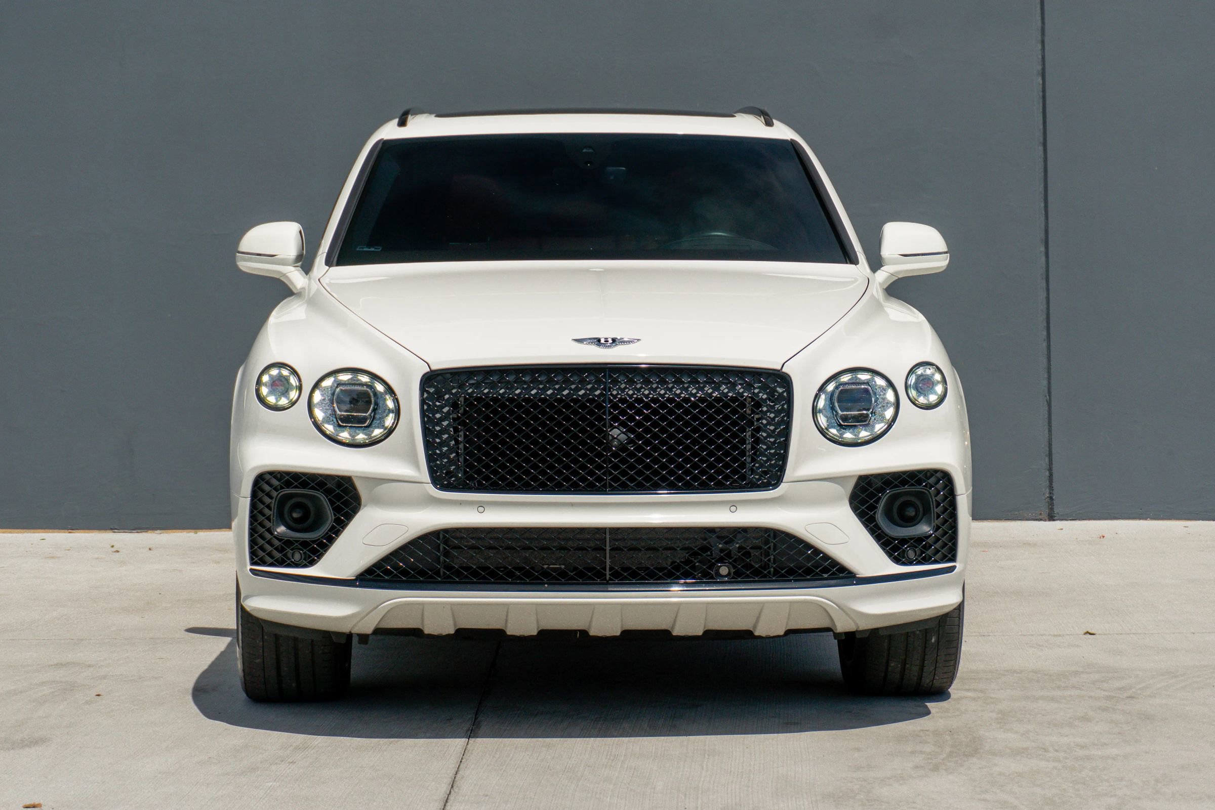 Used 2023 Bentley Bentayga image 4