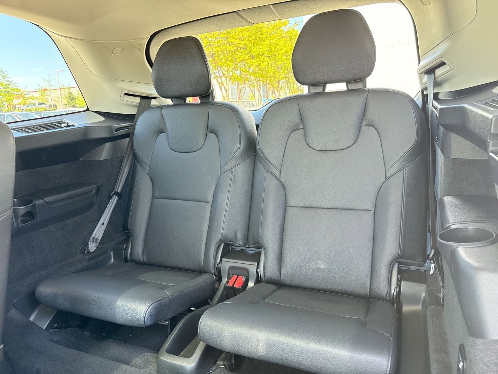 Certified 2021 Volvo XC90 T6 Momentum w/ Advanced Package AWD/4WD image 34