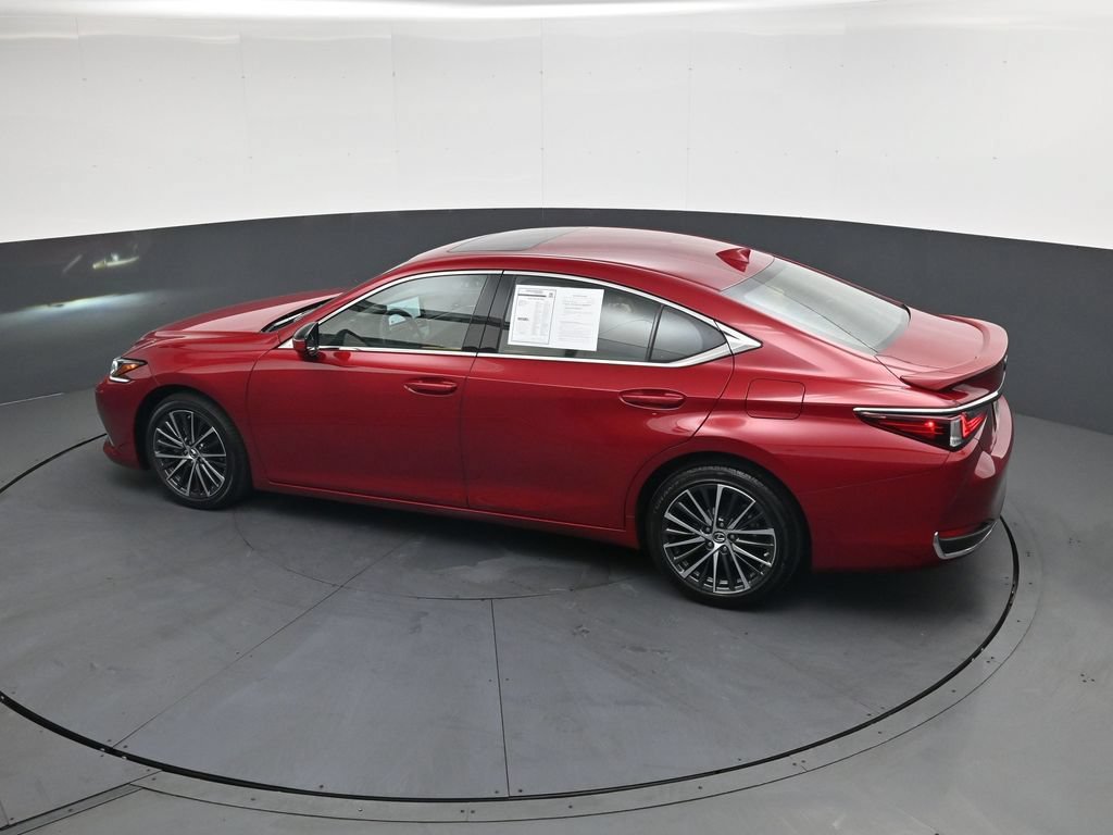 Used 2025 Lexus ES 300h w/ Premium Package FWD image 41