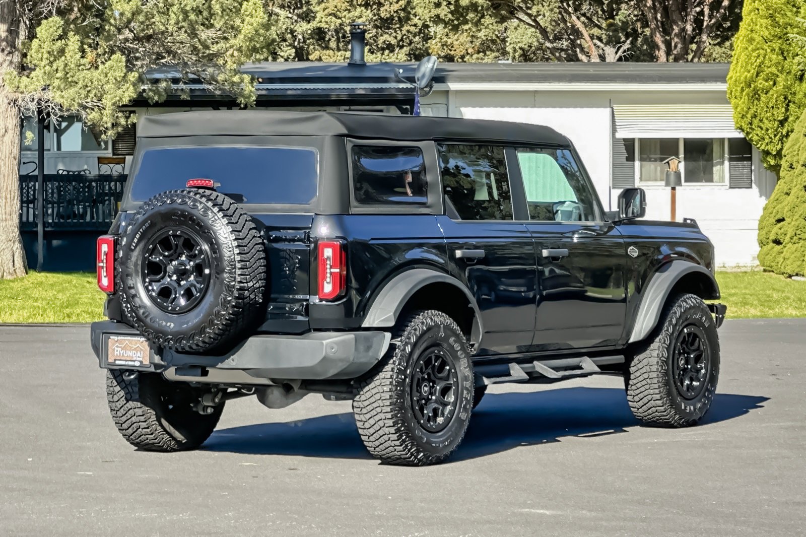 Used 2024 Ford Bronco Wildtrak image 4