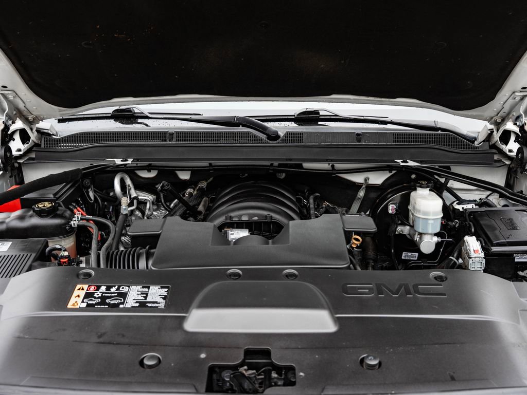 Used 2018 GMC Yukon SLT image 49