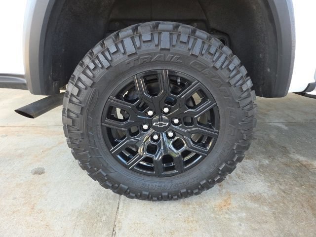 Used 2024 Chevrolet Colorado Trail Boss w/ Technology Package AWD/4WD image 68
