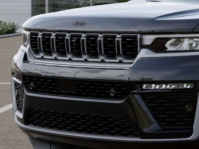 New 2026 Jeep Grand Cherokee Summit image 11