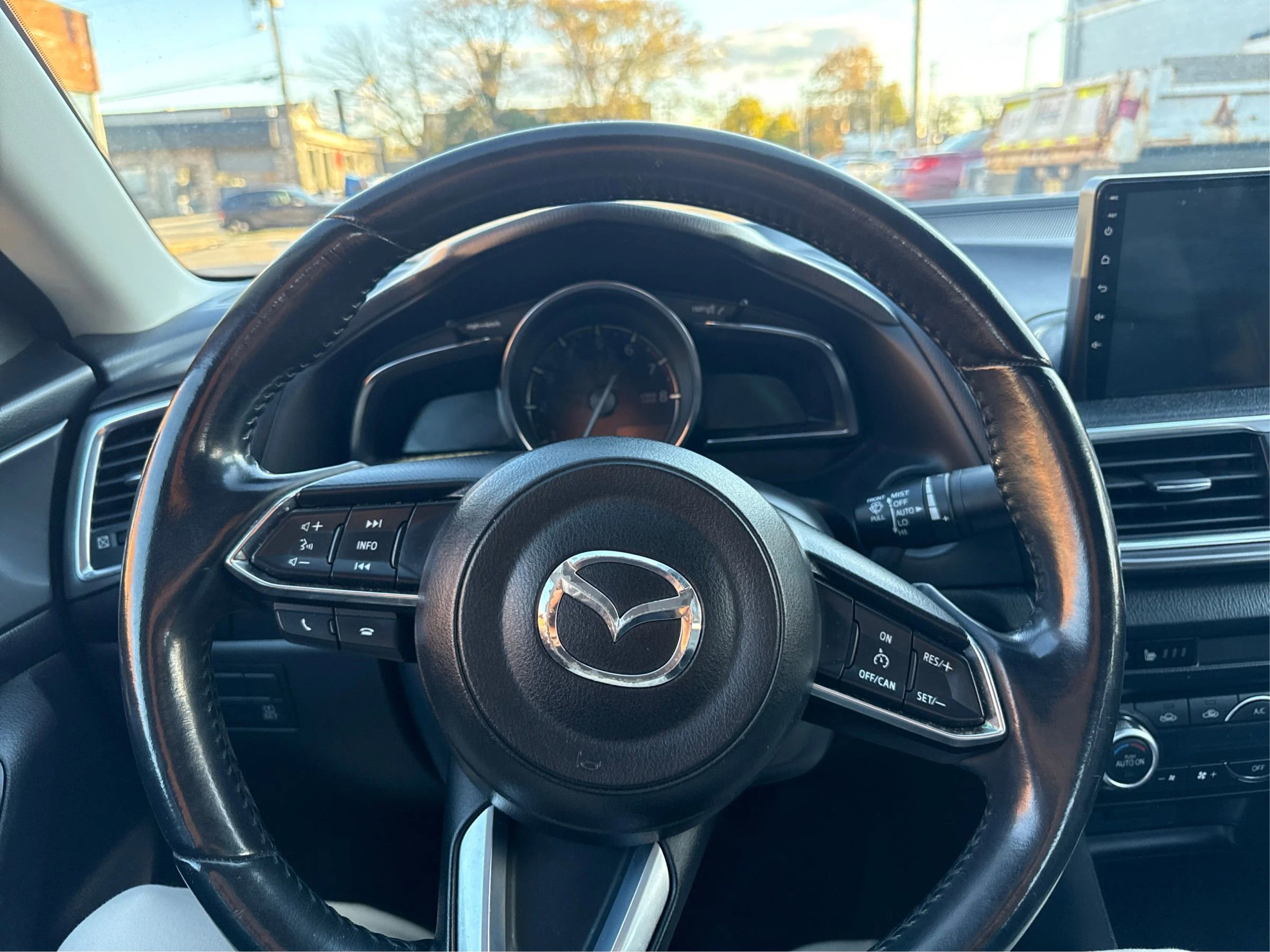 Used 2017 MAZDA MAZDA3 Grand Touring w/ Premium Equipment Package image 20