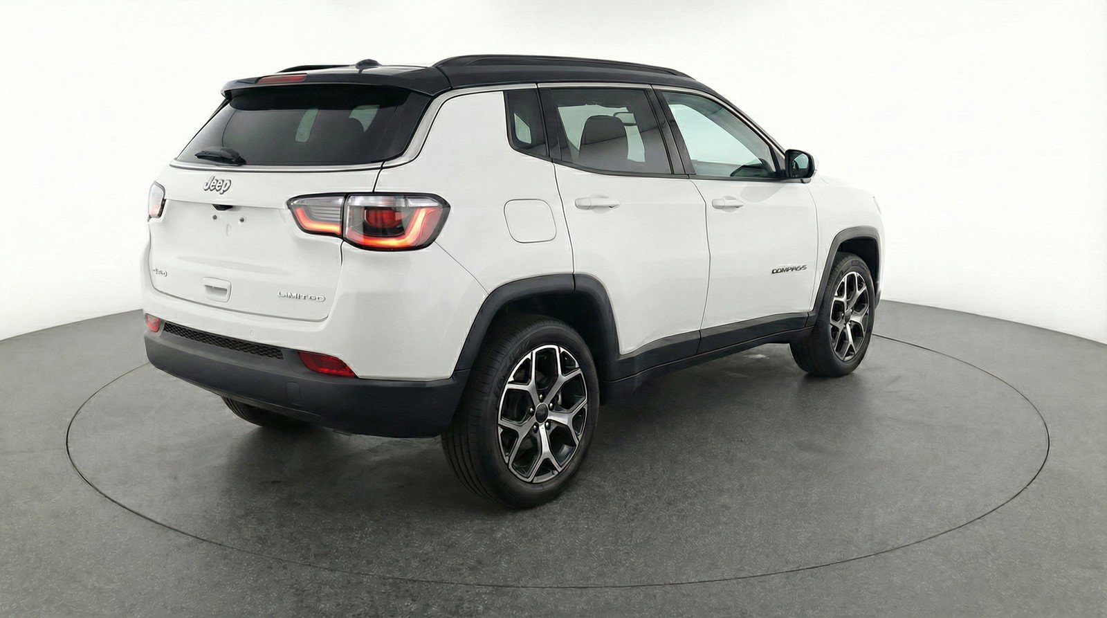 Used 2025 Jeep Compass Limited AWD/4WD image 9