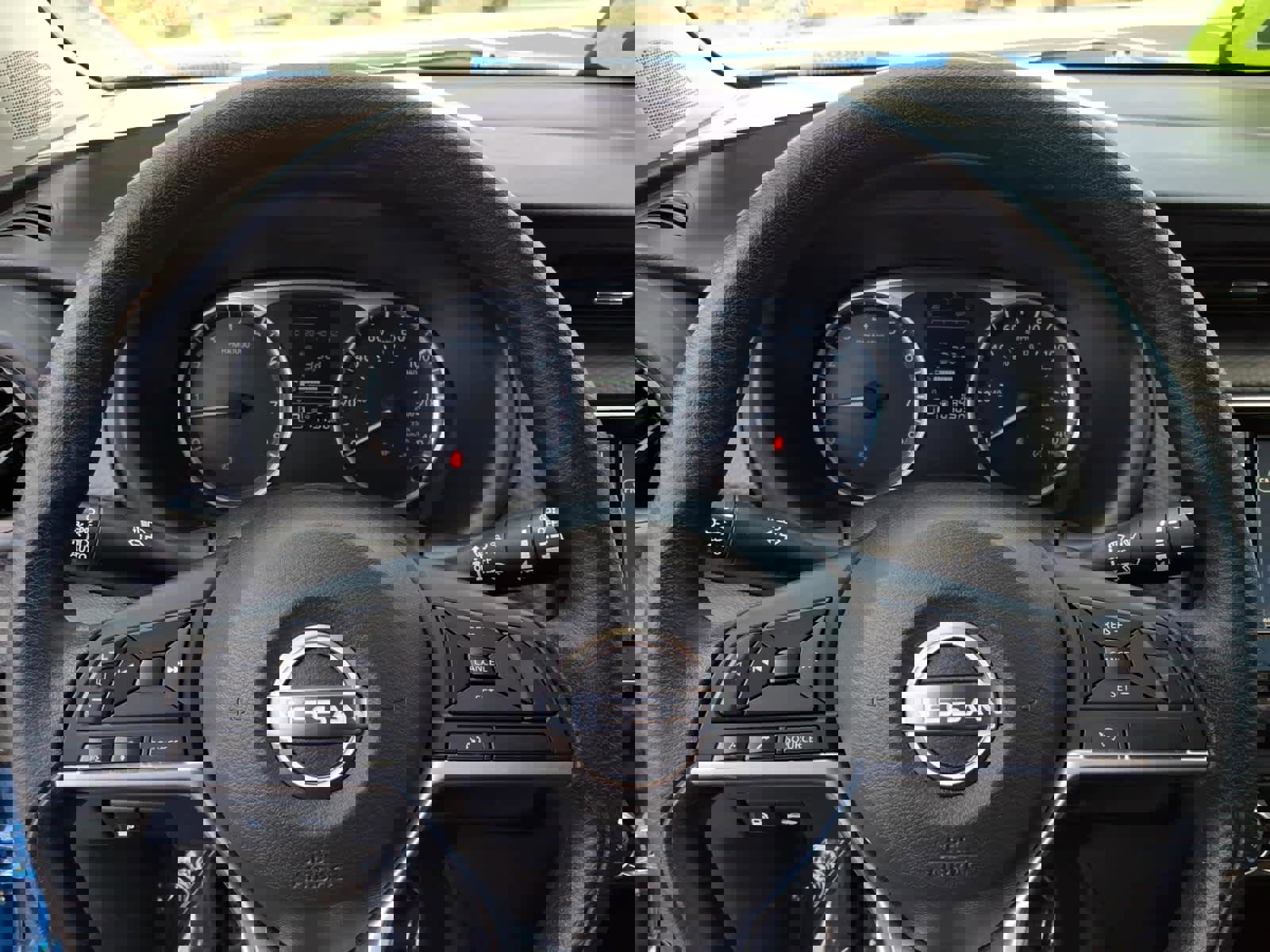 Used 2022 Nissan Kicks S image 30