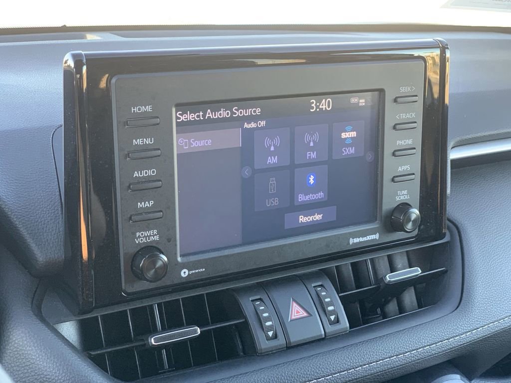 Used 2022 Toyota RAV4 XLE Premium image 10