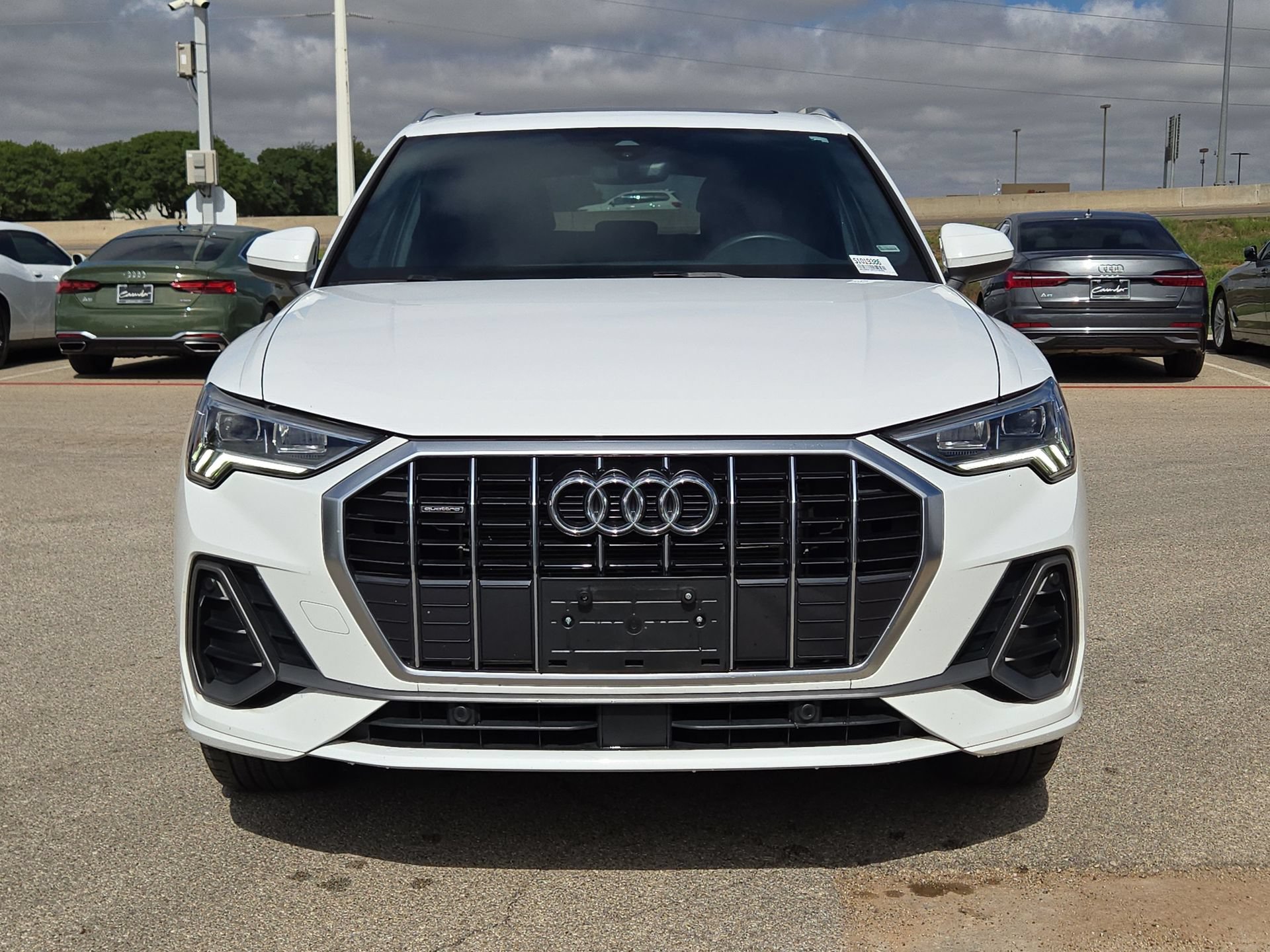 Certified 2025 Audi Q3 2.0T Premium AWD/4WD image 10