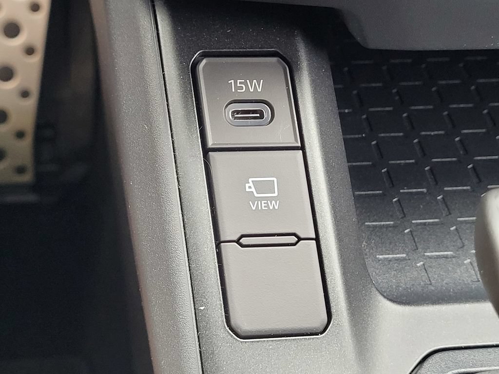 Used 2026 Toyota RAV4 AWD Plug-in Hybrid image 9