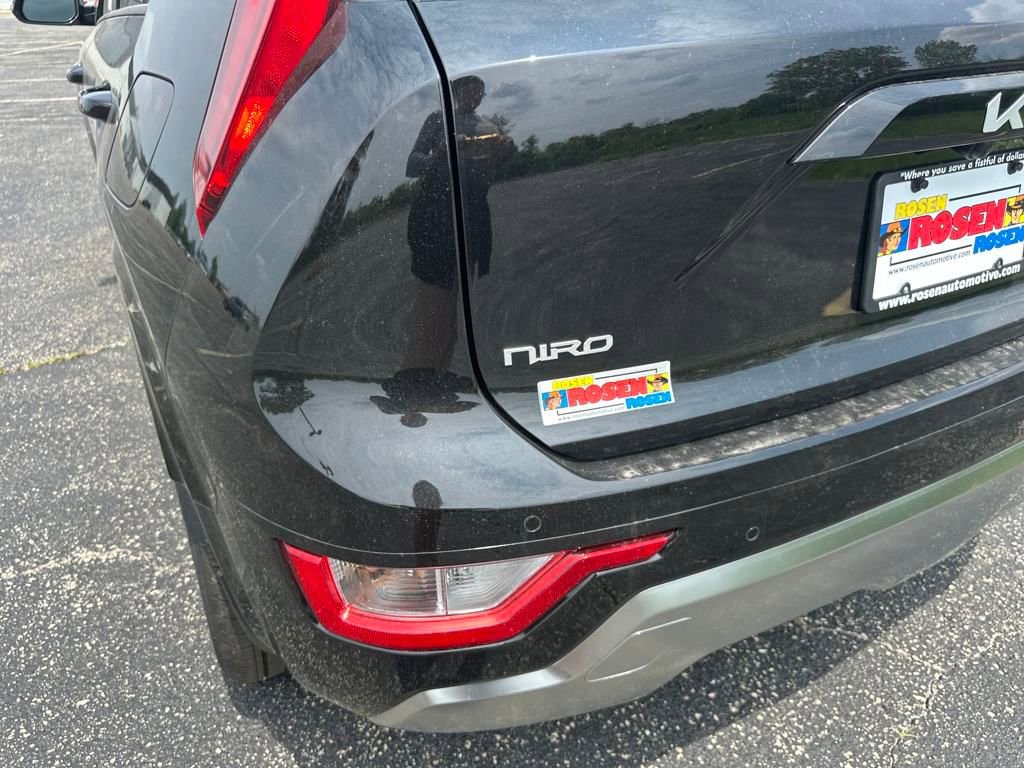 New 2025 Kia Niro EX Touring image 32