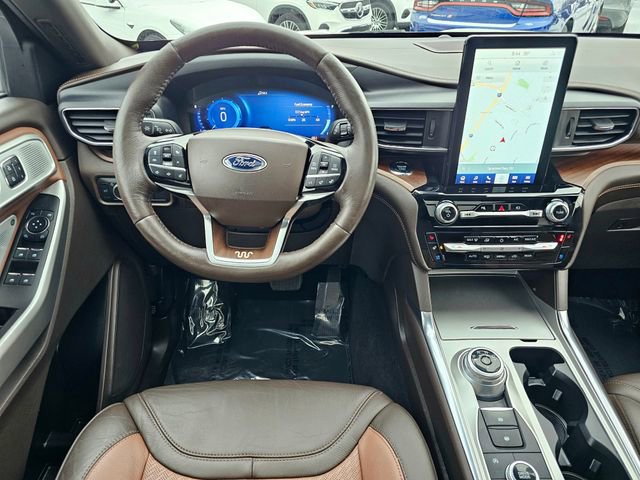 Used 2022 Ford Explorer King Ranch w/ Premium Technology Package image 33