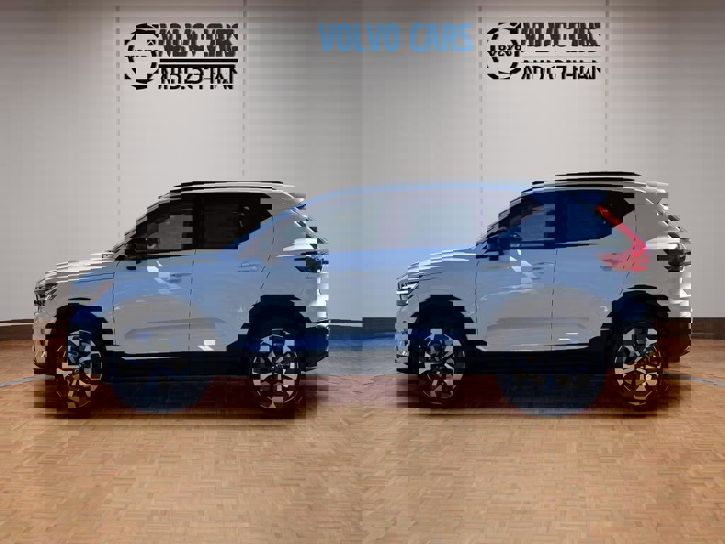 New 2026 Volvo XC40 B4 Plus w/ Protection Package Premier image 6