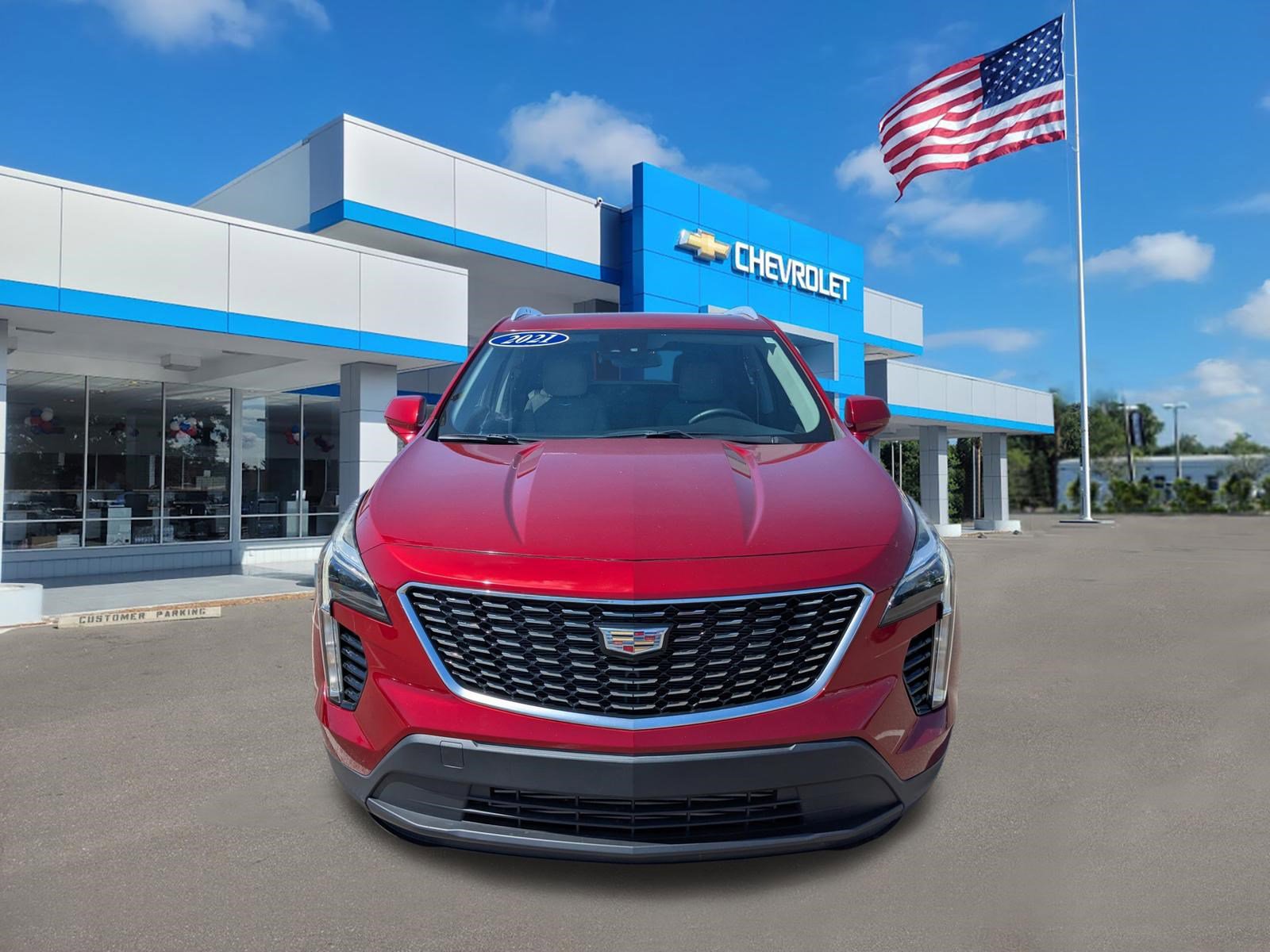 Used 2021 Cadillac XT4 Luxury image 2