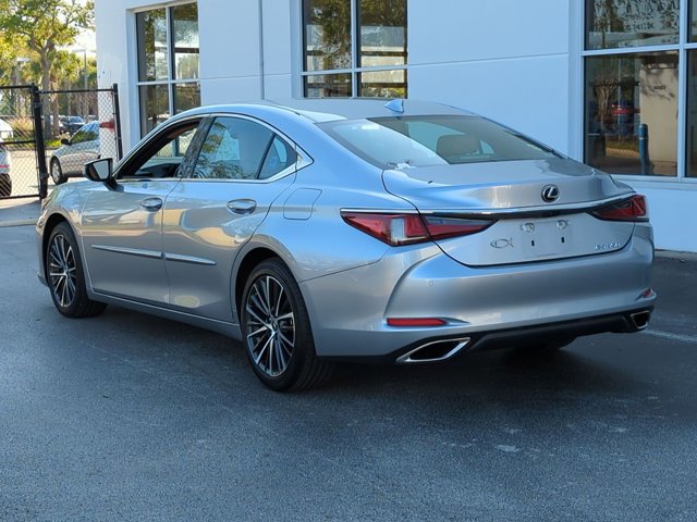 Used 2022 Lexus ES 350 w/ Premium Package image 7