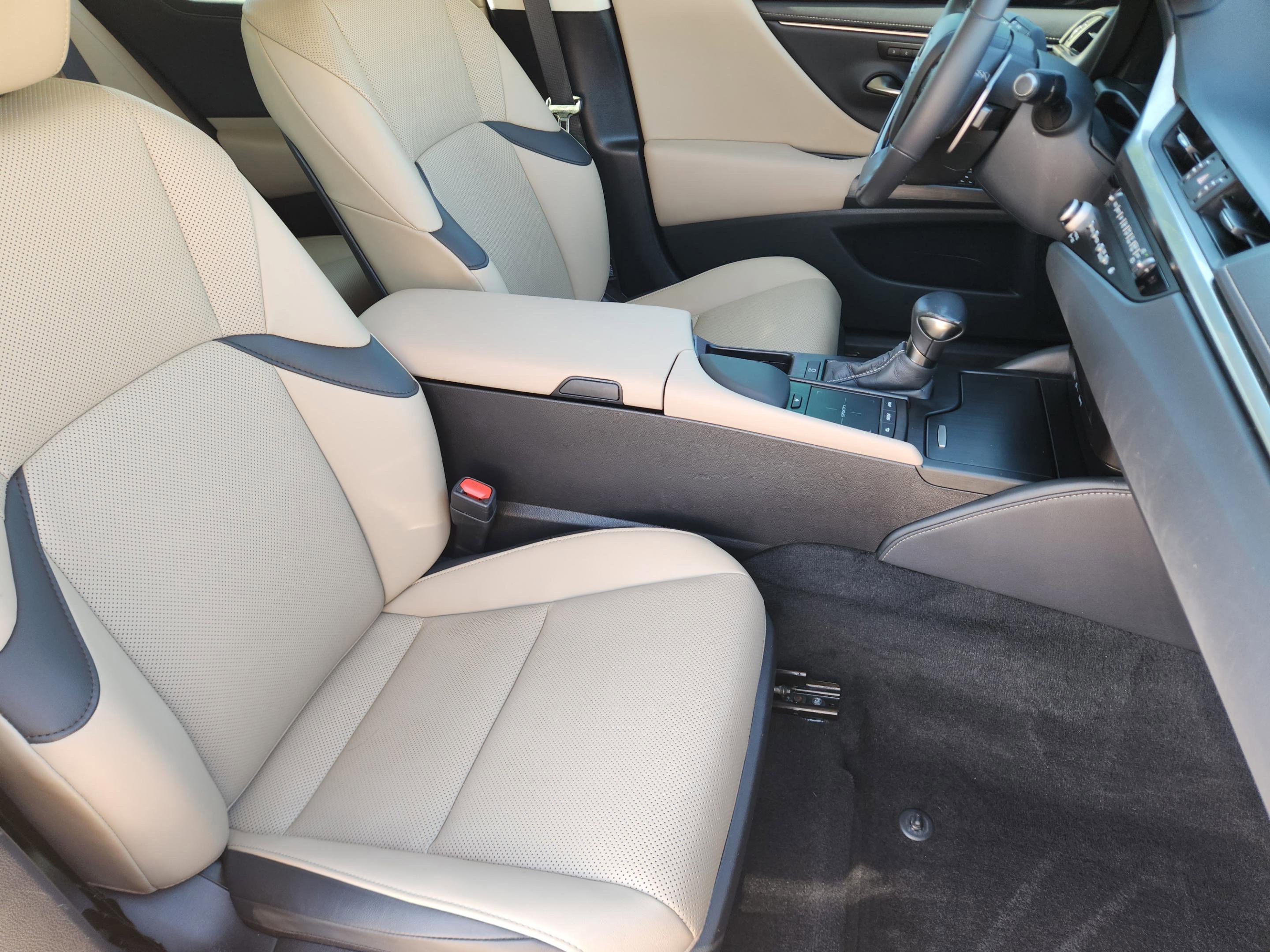 Used 2021 Lexus ES 350 w/ Premium Package FWD image 6