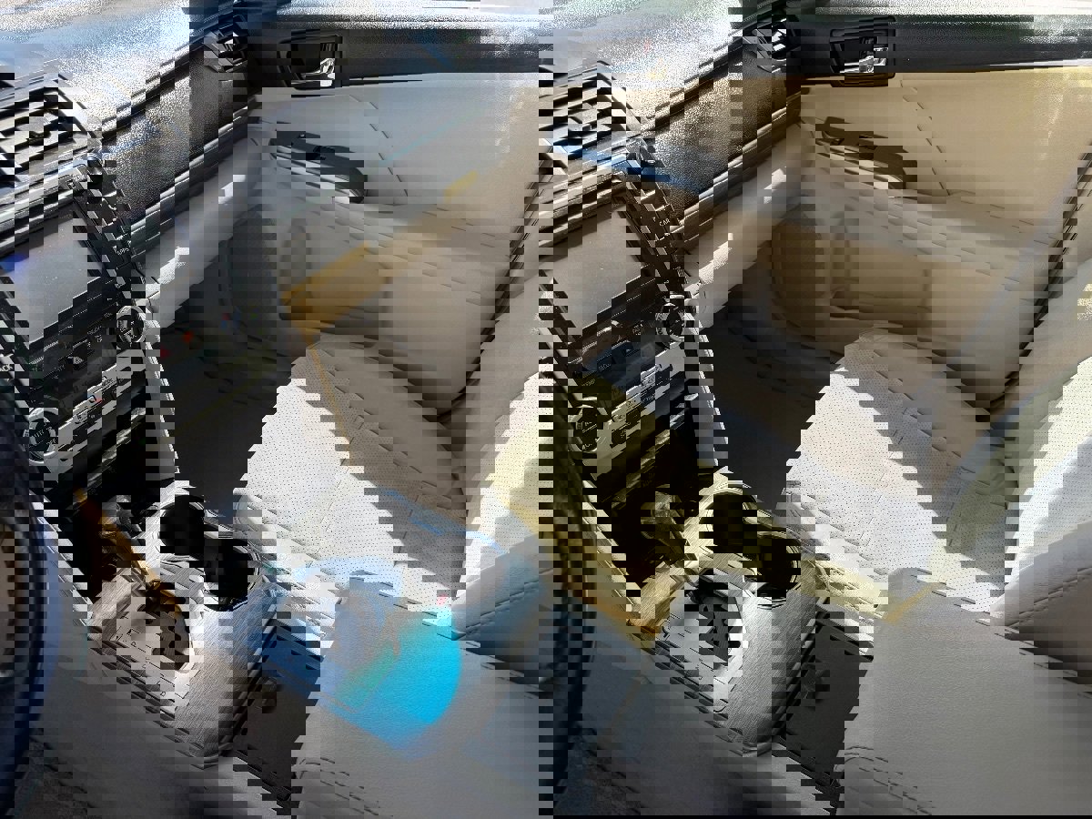 Used 2012 Toyota Camry XLE w/ Leather Pkg image 17