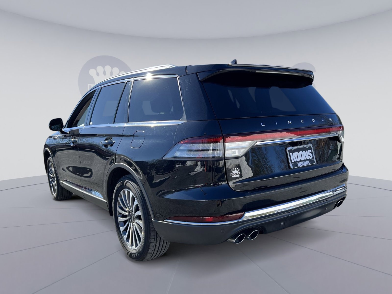 Used 2024 Lincoln Aviator Premiere w/ Premium Package image 4
